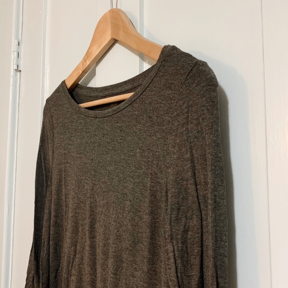 Aerie Women’s “Just Add Leggings” Long-Sleeve Tee